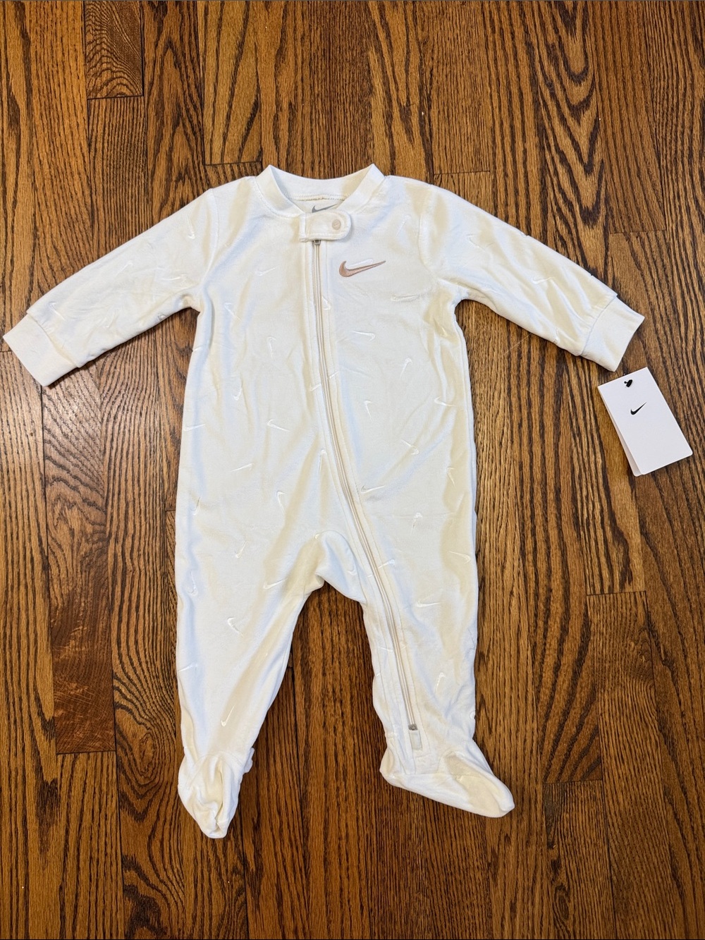NWT Nike Pale Ivory Fleece Onsie SZ 9M